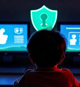 Facebook protege a niños en línea