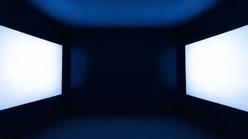 Minimalismo tecnológico en azul oscuro