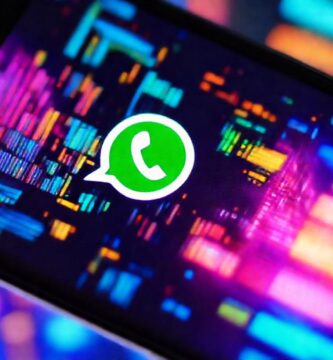 El teléfono Android comunica datos digitales