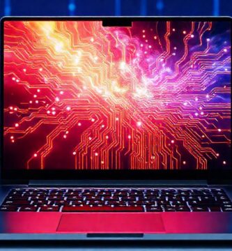 Laptop futurista emite luz y energía