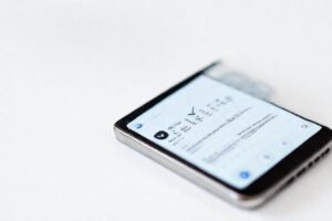 El smartphone organiza la productividad digitalmente