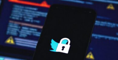 Seguridad cibernética protege un teléfono Android