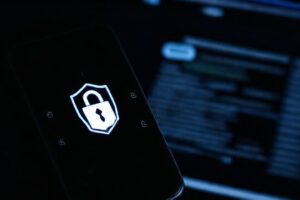 Seguridad digital: chat cifrado y protegido