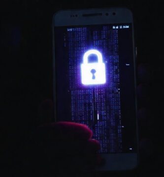 Un smartphone protege un mensaje secreto