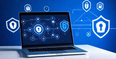 Ordenador portátil moderno protege datos digitales