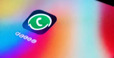 Extracción de datos de WhatsApp en smartphone