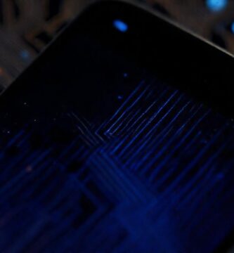 Pantalla Android presenta fallos técnicos extraños